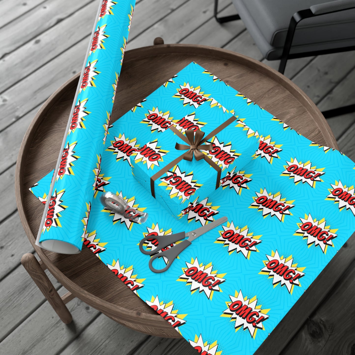 Retro Pop Art Wrapping Paper - OMG! Speech Bubble Design on Bright Blue - Unique Cartoon-Style Gift Wrap