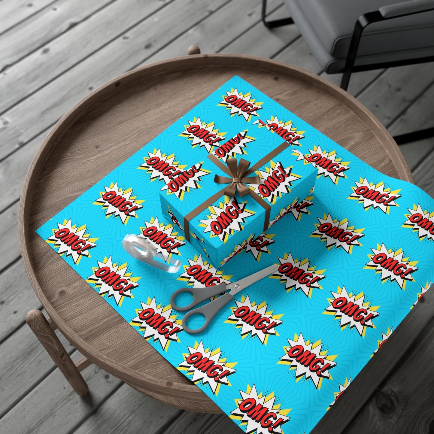Retro Pop Art Wrapping Paper - OMG! Speech Bubble Design on Bright Blue - Unique Cartoon-Style Gift Wrap